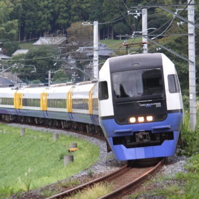 @Sakurai227_1000のサブ垢です。歴史を感じる駅や、車両や、鉄道施設が好きです。模型と猫を混ぜる店は嫌いは嫌いです。日々の鉄道風景の記録を大切にしたい。なりすまし自作自演反対。