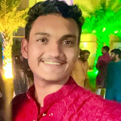 Yash6597's profile picture. Computer engineering