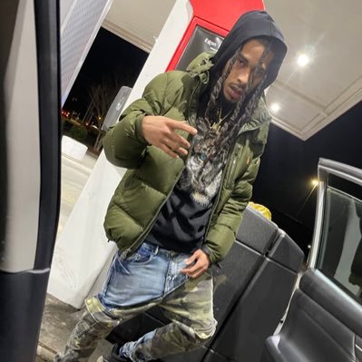 UglyMvzixThaLabel/ReallyIndependentEnt NC rising independent artist , tune in *new music otw* E-Commerce Partner @RADIOPUSHERS