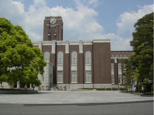 学内情報や学生にとって有益な情報をつぶやきます。