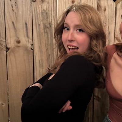 AbbyHass13's profile picture. pitt alum / she/her