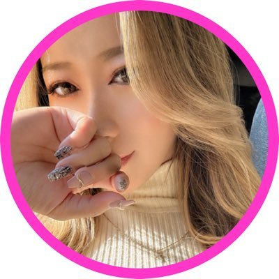 コールセンターで働くギャル👱🏽♀️✌🏽絶滅危惧種の黒ギャル スタイル🖤さち推しマーク🦁こっちも見てね👉@sachi050569 ※DM気が付かないことが多いのでサブ垢にお願いします🙏