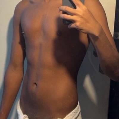 🚨🇧🇷🔥Brazilian black boy of the color of chocolate with a delicious ass, access my profile 👉🏾https://t.co/kBw8EnSOHp