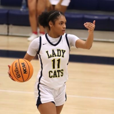 c/o 2027 🏀 5’8” PG/Combo Guard #11          IG➖@jazzyjames_7                                                      email➖jazzyjames@icloud.com