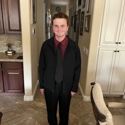 davis_ketchum's profile picture. I like Bloxburg! it’s the only game that I love on Roblox!