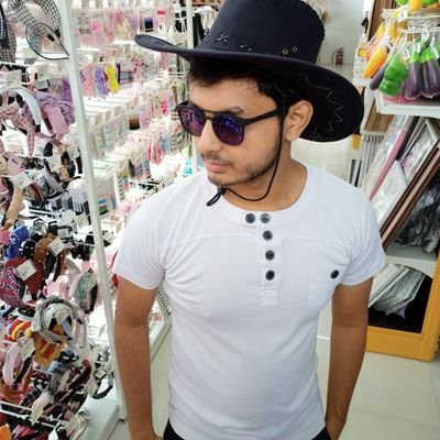 SaifuTwits's profile picture. 