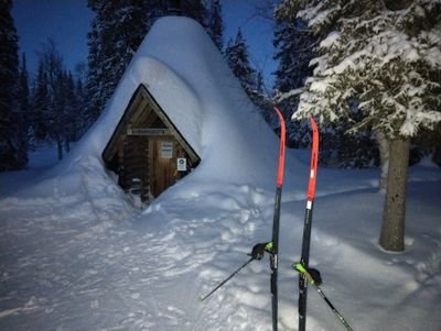 Omillaan toimeentuleva keski-iän jälkipuoliskolla hyvin viihtyvä havainnoitsija