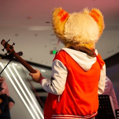 是furry  兽医学生 福瑞贝斯手 坐标广州  扩列私聊