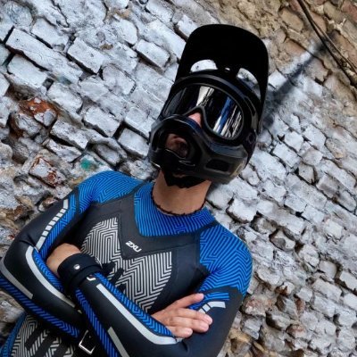 RayanGear's profile picture. Gaymer. Gearhead. Switch. 
Inescapable heavy bondage ⛓️ 
Swiss based 🇨🇭 
I like the unusual 🚀