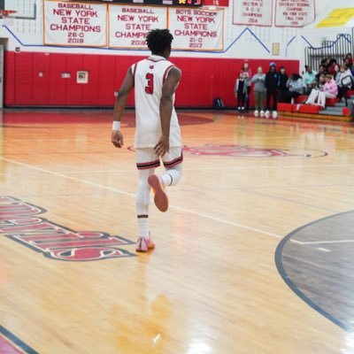 5’11 PG | 3.0GPA | Center Moriches Red Devils 24’