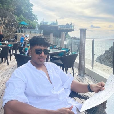 Daddy_shash's profile picture. just Math Mathali wanna put my head out here 🙃