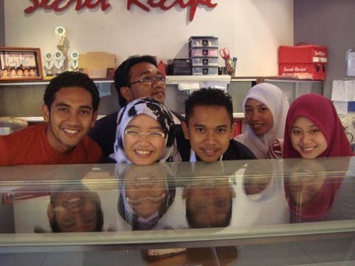 MELhero's profile picture. Full Time Traveler, Part Time E&I Engineer, Few Time Artist, Little Time Emotioner and no time Quarreler. Changing my status now...