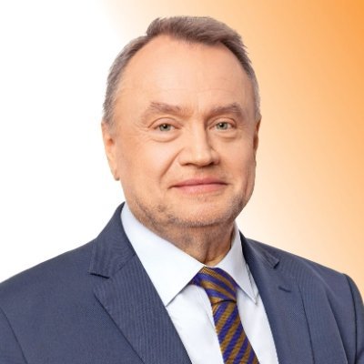 krakowianin, profesor UJ, konstytucjonalista, zastępca prezydenta