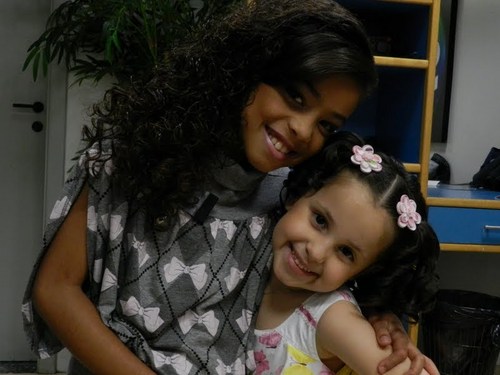Esse Twitter foi criado para quem é fã da Júlia Maciel e da Milena , Duas revelações do Raul Gil que nus encanta ..