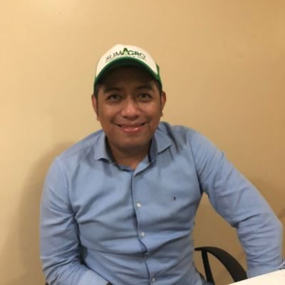 ArresChont88824's profile picture. Un día Guardiola llegó, continuó el legado de Michels y Cruyff y ahora todos quieren jugar como él!