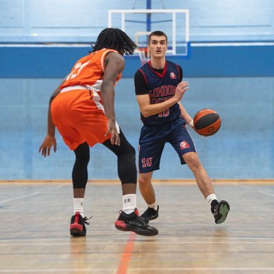 Kevin Lleshi Italy/England citizen • 6’3 • 2025 • guard • Oaklands College EABL/D1-D2 kevinlleshi69@gmail.com