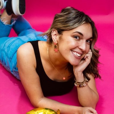 LexieVigna's profile picture. wu ‘24 | graphic designer