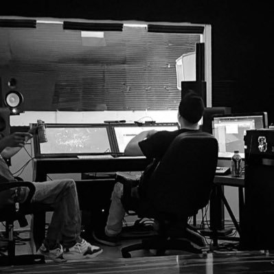 ♏️🧑‍🦰💿Recording & Mixing Engineer at Studio 479 🏰 CEO/Founder: Underwrld Records (@underwrldrec)