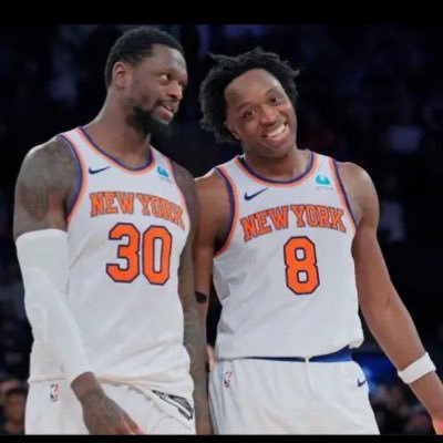 1 Knicks account, 2 very different opinions. Your NYK😇 and 😈 over your shoulder. #NewYorkForever