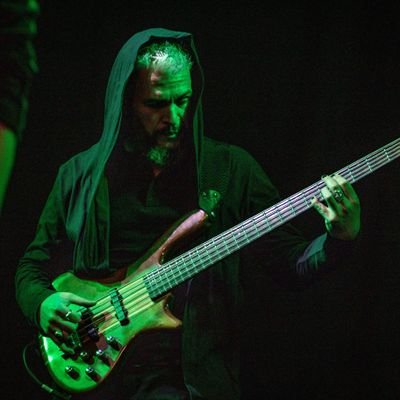 miltonariasbajo's profile picture. músico, bajista
Ø2. La Falta ya disponible en todas las plataformas!!!