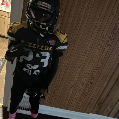 Kenyon Boone East Chicago IN📍C/O 2029  RB/LB.  Sg/Sf Double sport athlete