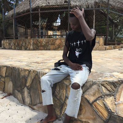 kallykilly97's profile picture. I'm introvert that Y I don't do shit🤫🤫