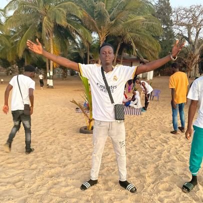 Saulbellingham5's profile picture. ●A fan of jude bellingham.
● solid fan of Liverpool!
●A future biostatiscian.