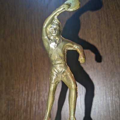15年振りに学生時代の友人と卓球再開🏓
裏裏バック振れないへなちょこ攻撃マン!
リアクションのクセが強め
【職業】タクシーの運ちゃん(京都)
【趣味】卓球・スポーツ・サウナ・動画編集