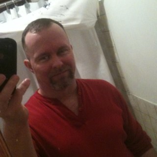 Mikee998877's profile picture. 