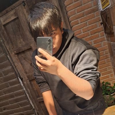 _cesar_estrada's profile picture. 