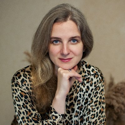 JoanaDockute's profile picture. Business Coach, who helps you design and sell High Ticket Offers⚡️