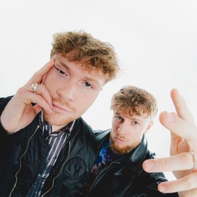 Two brothers who make music. 🇫🇷 Mgmt / Booking : management.mbt@gmail.com “DELANTE