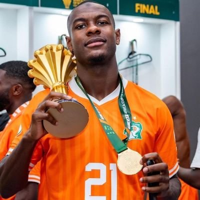 luR_oma_'s profile picture. ancien compte : @luroma__