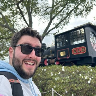 PapaAlen's profile picture. 26 ans 🍻
Pontcarré 📍
Castmember à Disneyland Paris ✨🛗🛎️