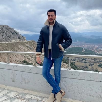 ErturulAtes's profile picture. Bazıları sadece oynar, bazıları oyunu değiştirir