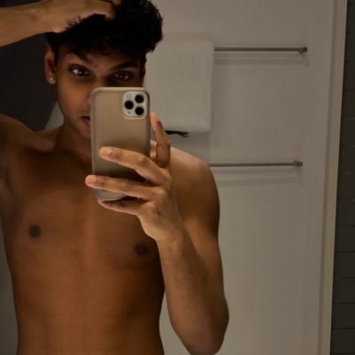 Simon_Twiink's profile picture. Young Twink 🔥 || Open for Collabs 😇|| Follow me: https://t.co/h94w4qVyDf 🌶️