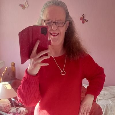 Mother to 2 girls. Works part time as a clerical officer in the civil service.