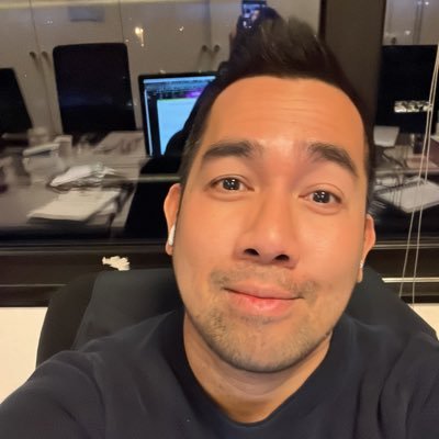 jethrosalapare's profile picture. Physicist - Chemist - Biologist 👨🏽‍🔬 Adjunct Professor - UPOU 🇵🇭, Postdoc - IS2M-CNRS-UHA 🇫🇷 ⚛️  cycling fan 🚴 IG: filipinoscientist