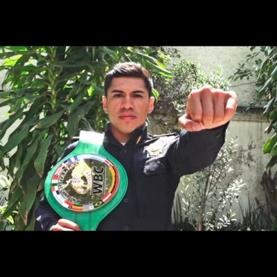Oficial de Policía de la CDMX ▫️Ex Campeón Continental Latino del WBC