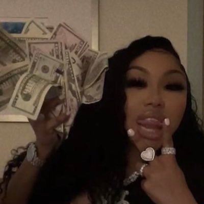 JudayDior's profile picture. welcome to DEATH ROW B!TCH😘🖕🏽 we only do BIG TINGS round dees parks 🤠🤠  very much bi😘🌈 cashapp:$judaydiorr