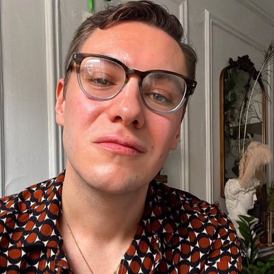 slay la vie, mes amis | understudy for linda belcher | art, music, plants, & other gay things. 🏳️🌈 |📍chicago boi | ♌️ ☀️ | ♓️ 🌙 | ♎️ ⬆️