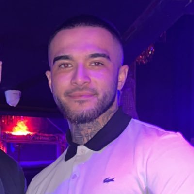 Neighbourh81766's profile picture. 