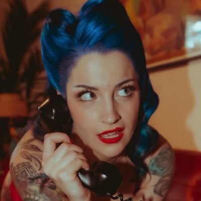 Sultry sweetheart with a passion for providing a genuine human connection!✨ 💖 she/her 💙 Sober Companion 🍉🕊️🇵🇸🍉