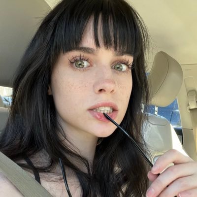 JessicaL19590's profile picture. BTC .. how to invest in bitcoin without your bank info with smile money