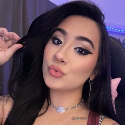 veronicaxrae Profile Picture