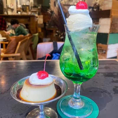 純喫茶巡りが好き☕️かためのプリンには目がありません🍮⭐️みんなのオススメカフェが知りたい🌷趣味アカ