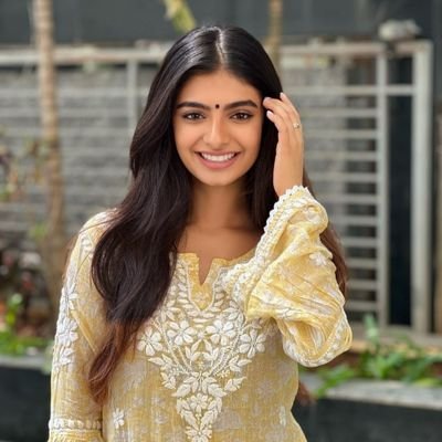 BasedAnanya's profile picture. 👷🏻‍♀️dev rel ▪︎ woman in tech 👩🏻‍💻