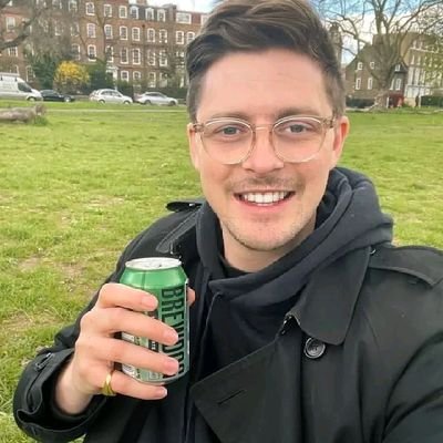 HasderKimm12083's profile picture. Selling puppies pets and bulldogs