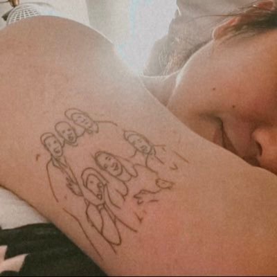 emminemsss's profile picture. INFJ 💎💚