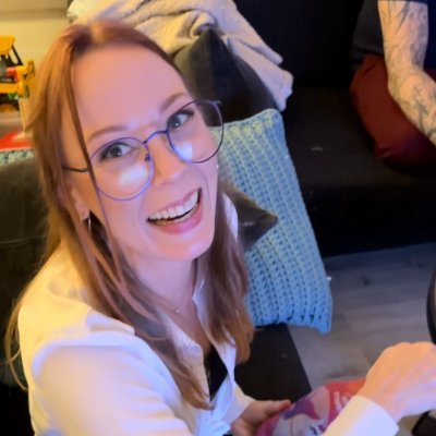 A Finnish content writer, former blogger and hopefully a future author one day 🌺